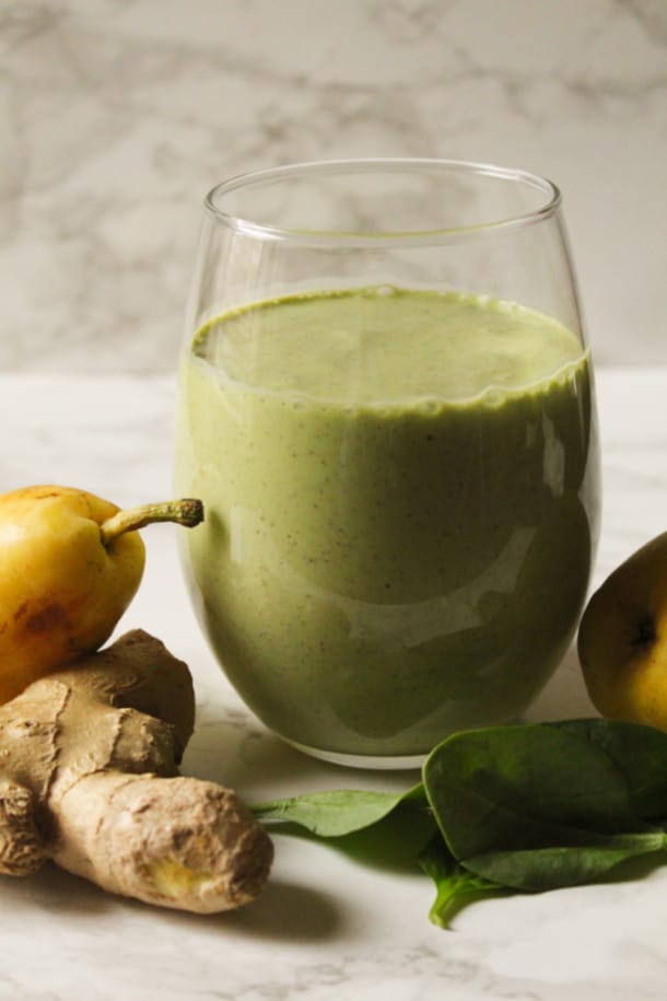Spiced Pear Green Smoothie (gluten-free, refined sugar-free)